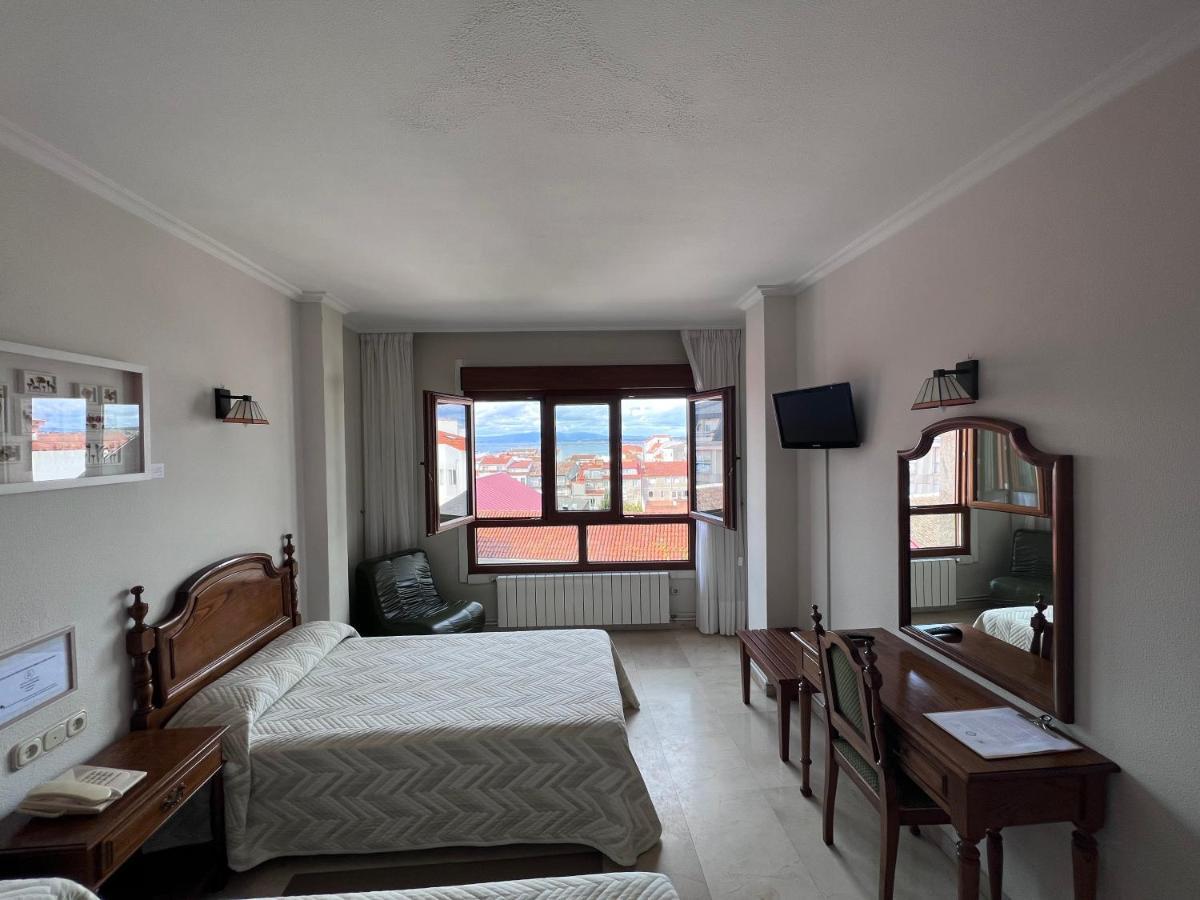 או גרובה Hotel Serantes מראה חיצוני תמונה