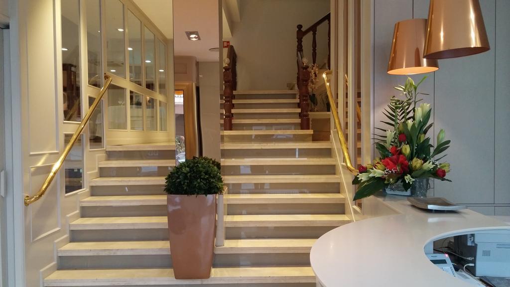 או גרובה Hotel Serantes מראה חיצוני תמונה