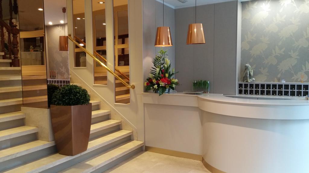 או גרובה Hotel Serantes מראה חיצוני תמונה